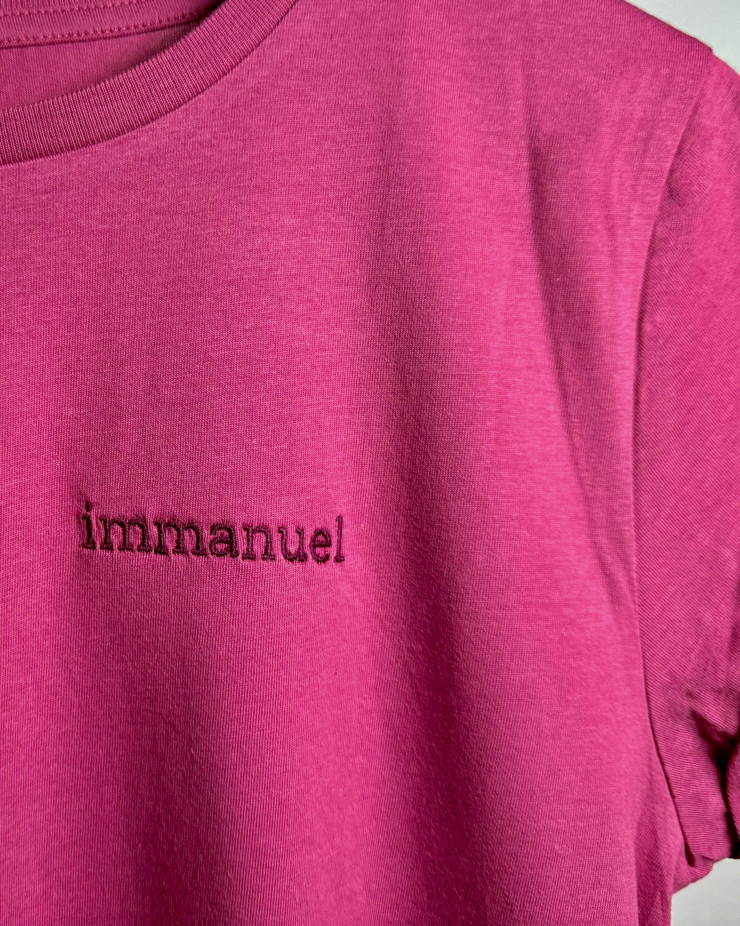 JUS | Ladies Tee - berry